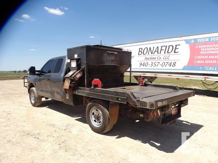 2023-ford-f350-image-3