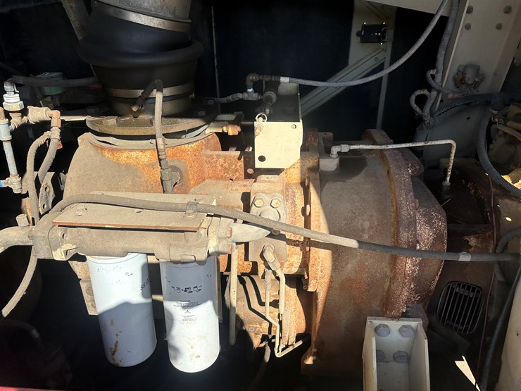 #60115-•-ingersoll-rand-1070-towable-air-compressor-image-46