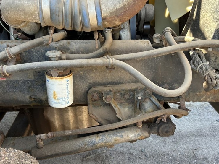 #1114-•-2005-western-star-tri-axle-heavy-haul-truck-tractor-image-46