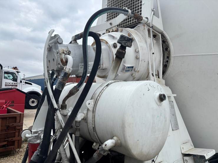 2004-kenworth-w900-image-56