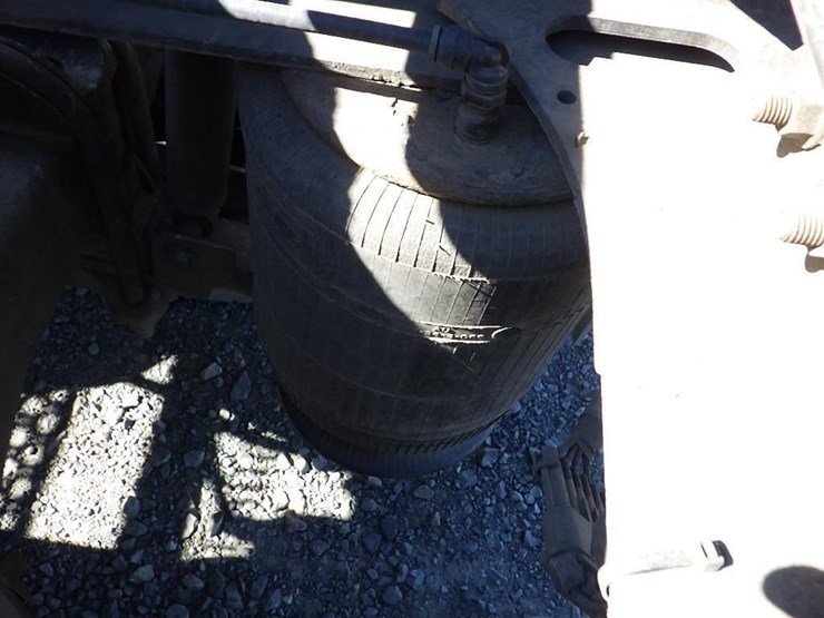 2012-international-prostar-image-11