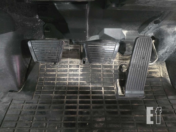 2019-caterpillar-gp25n-image-15