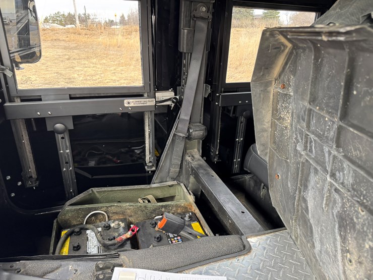 #2246-•-2001-american-general-4x4-hummer-image-32