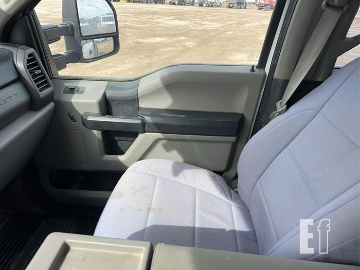 2019-ford-f350-image-13