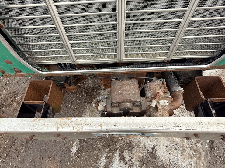 1999-mack-dm690-image-10