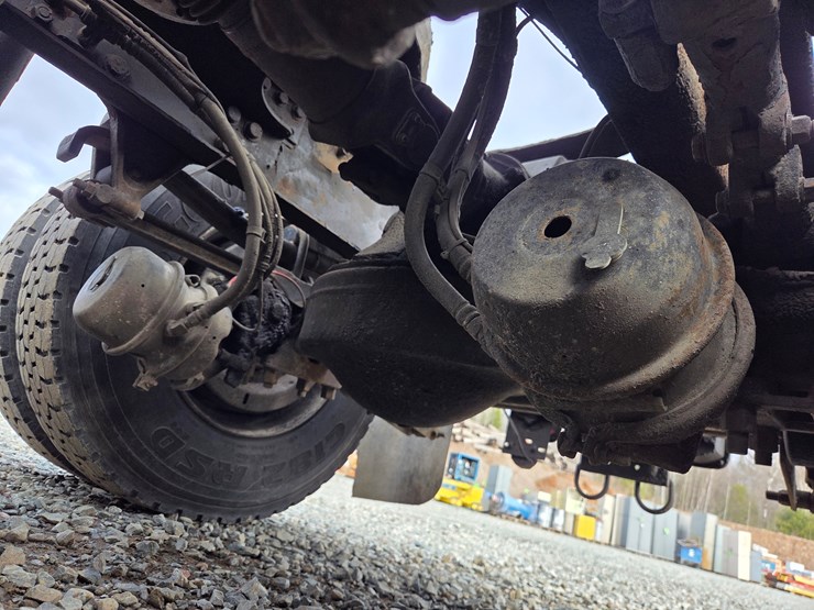 2007-massey-ferguson-8-image-34