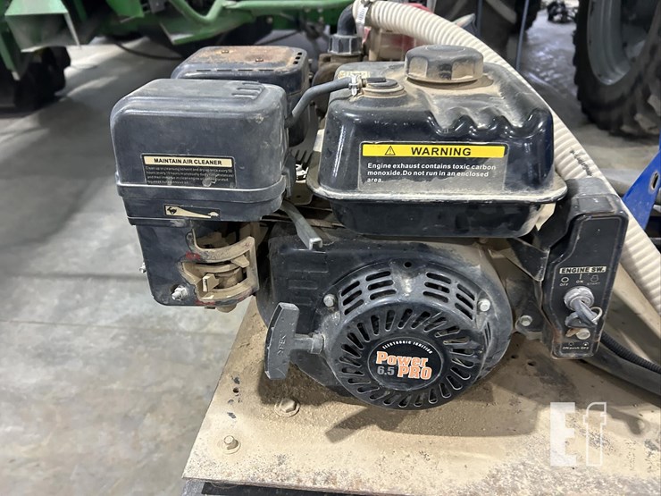 portable-water-tank-w/pump-image-5