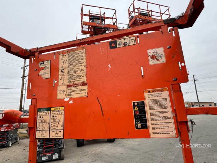 2018-jlg-3246es-image-13