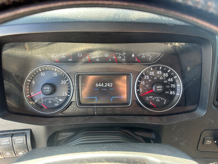 2017-international-lt-image-30