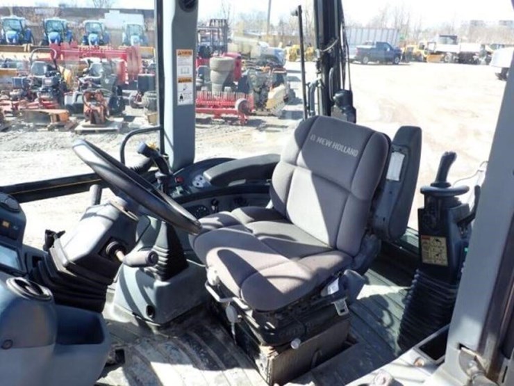 2012-new-holland-b95b-image-19