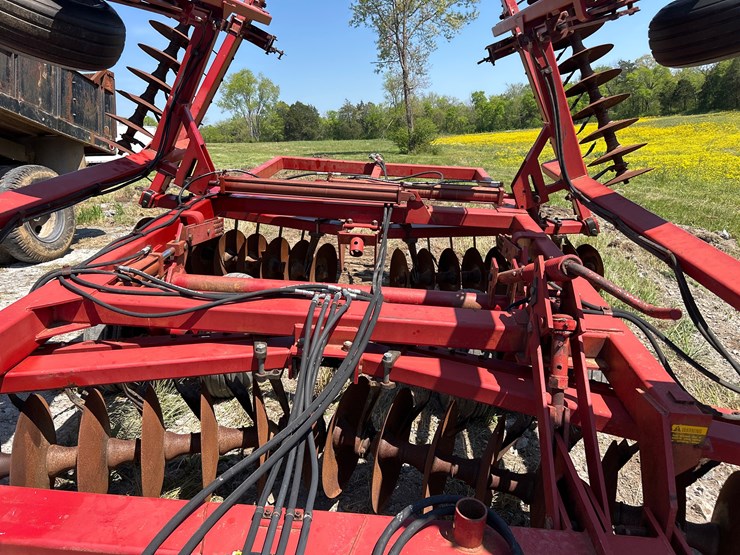 case-ih-3900dh-image-9