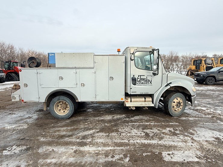 2004-caterpillar-c7-image-4