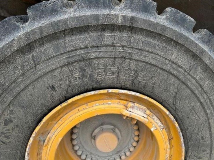 2012-volvo-l220g-image-15