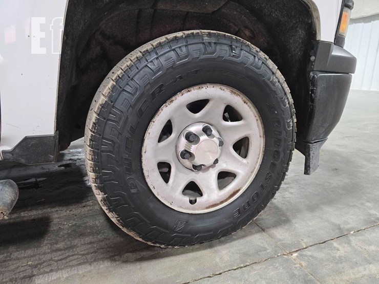 2015-chevrolet-silverado-1500-image-22