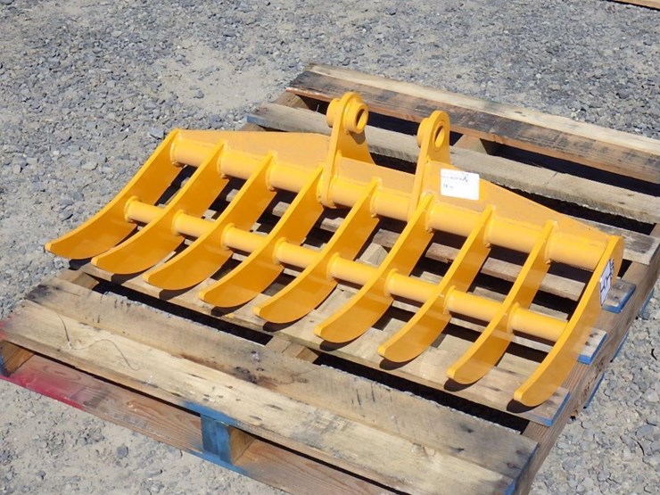 caterpillar-303-image-1