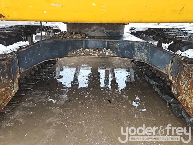 2020-deere-85g-image-28