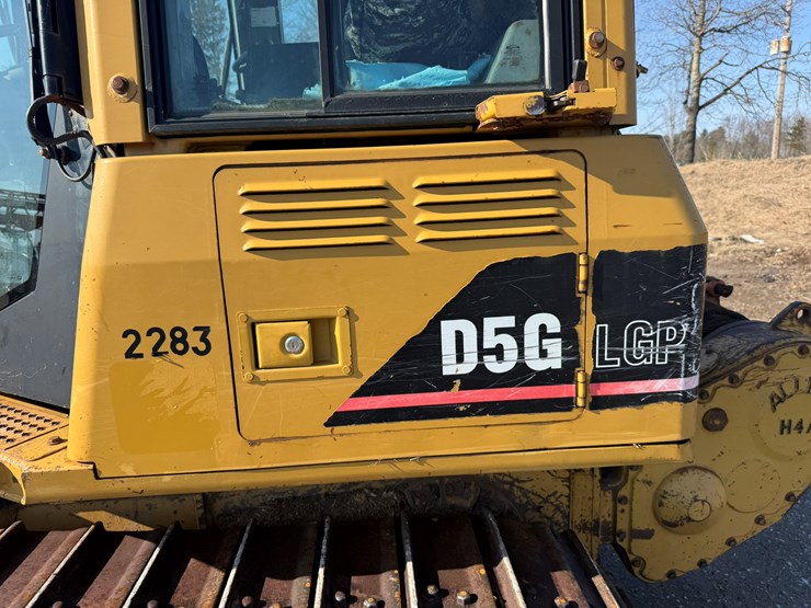 caterpillar-d5g-lgp-image-17