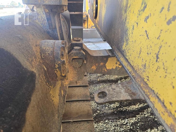 2006-caterpillar-d6r-xl-iii-image-22