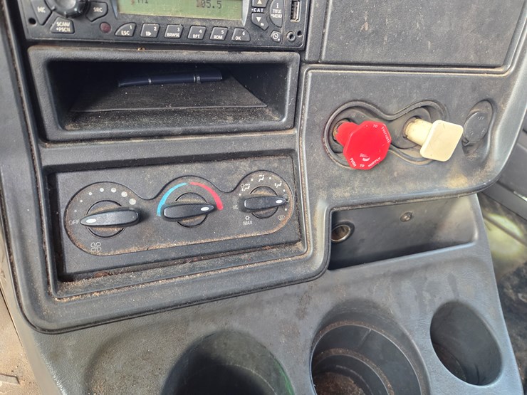 2013-international-prostar-image-66