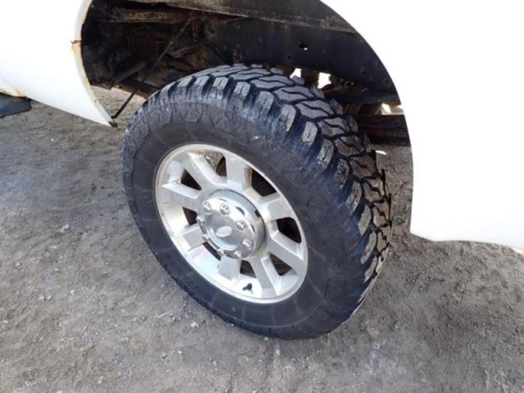 2010-ford-f350-xlt-image-33