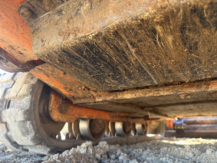 2020-gehl-rt105-image-53