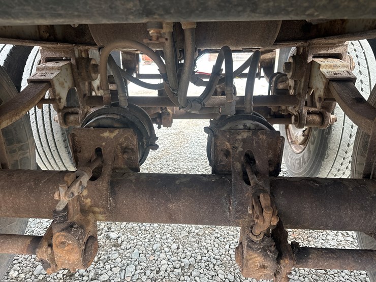 2008-massey-ferguson-8-image-27