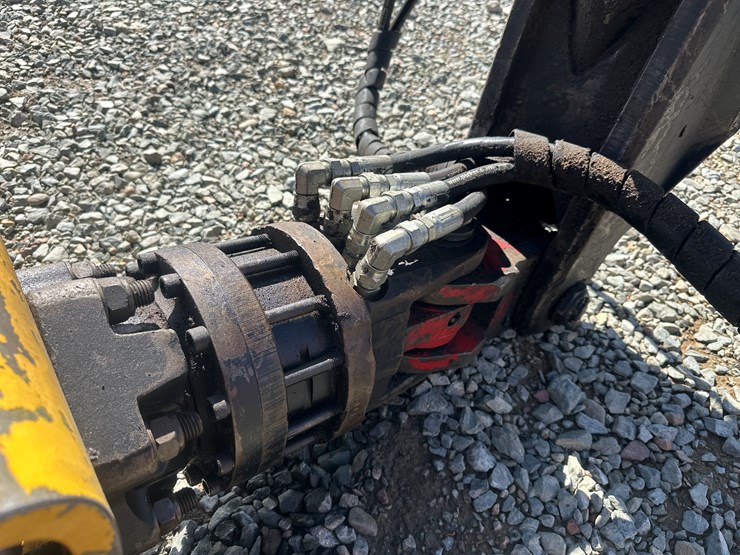 2007-timberpro-tf830-image-28