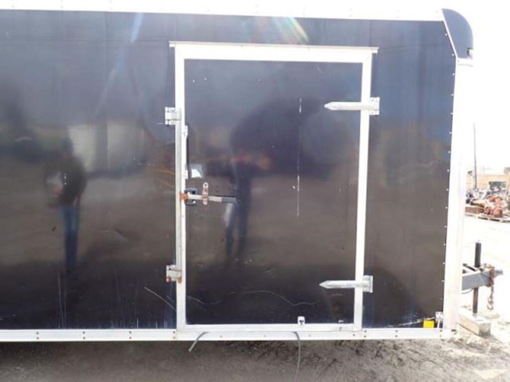 2015-discovery-24-ft-t/a-enclosed-trailer-1d9r1202-image-32