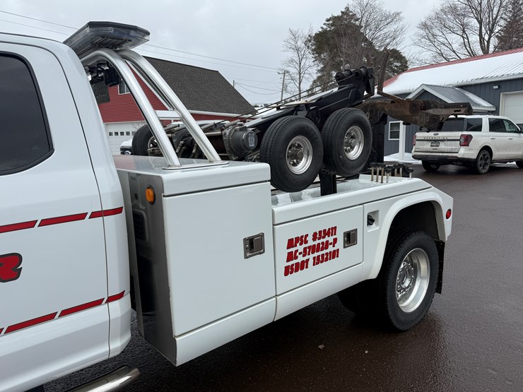 2018-ford-f550-image-12