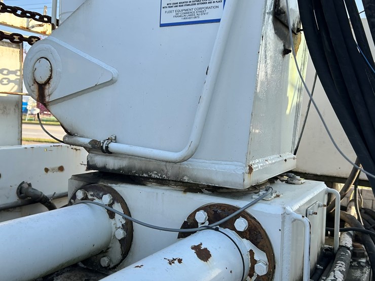 peterbilt-365-image-45