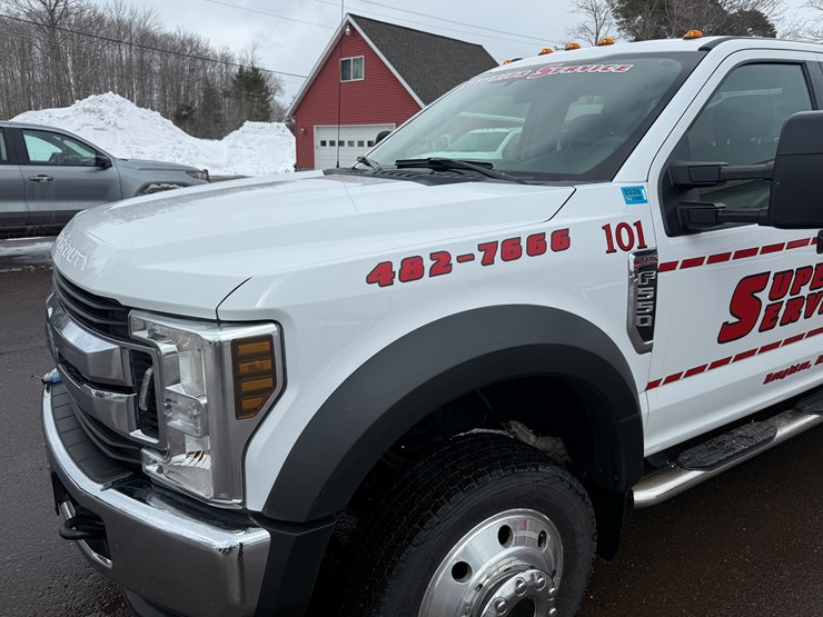 2018-ford-f550-image-9