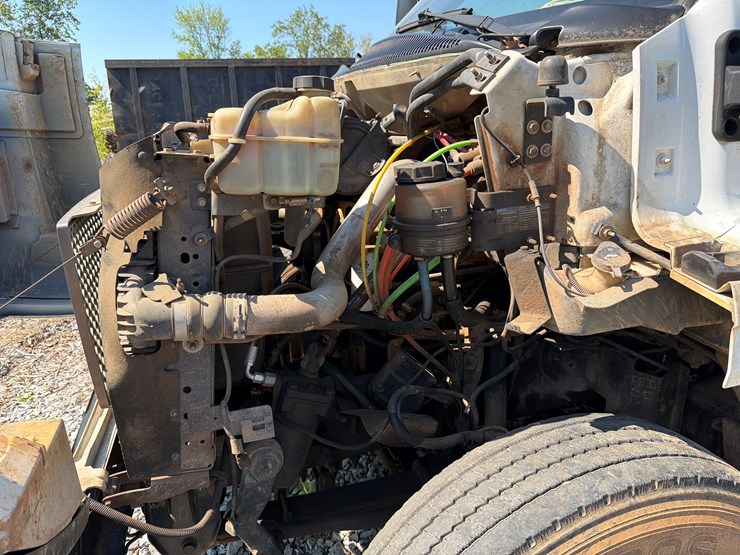 2003-caterpillar-c7-image-28