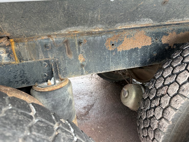 #1056-•-1989-mack-quad-axle-dump-truck-image-34