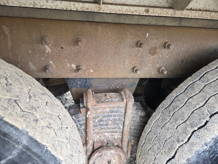 2006-massey-ferguson-8-image-34