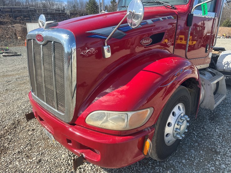 2008-peterbilt-386-image-9