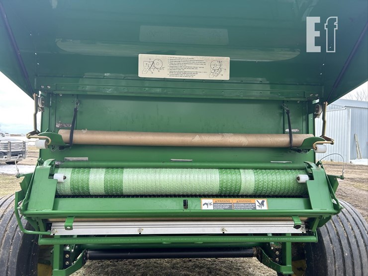 2011-john-deere-568-image-67