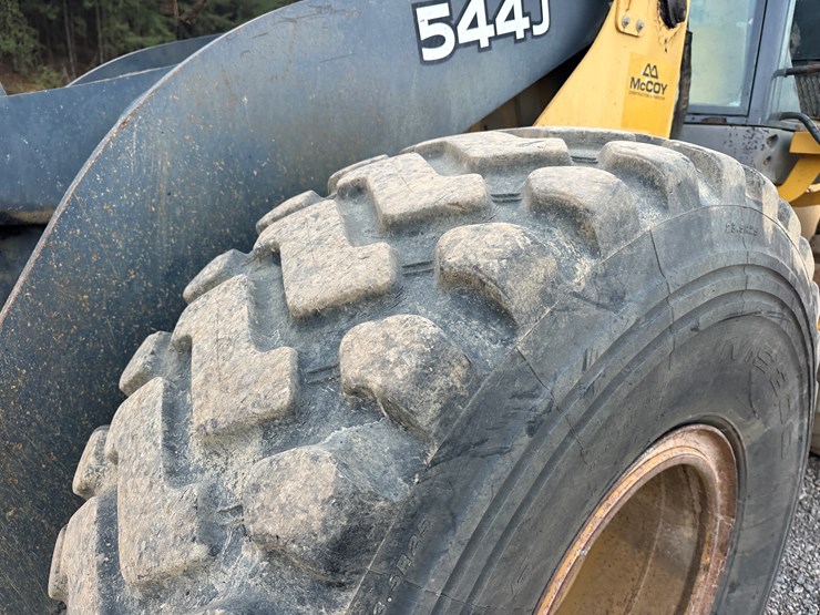 2005-deere-544j-image-46