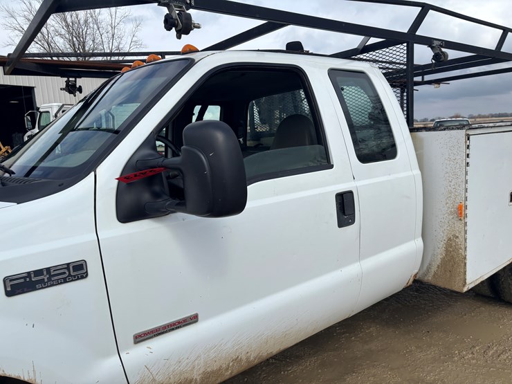 2004-ford-f450-image-8