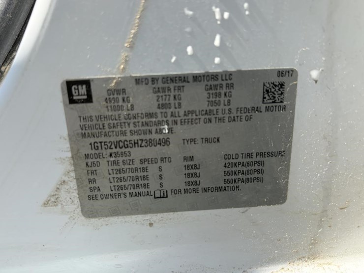 2017-gmc-sierra-3500-image-20