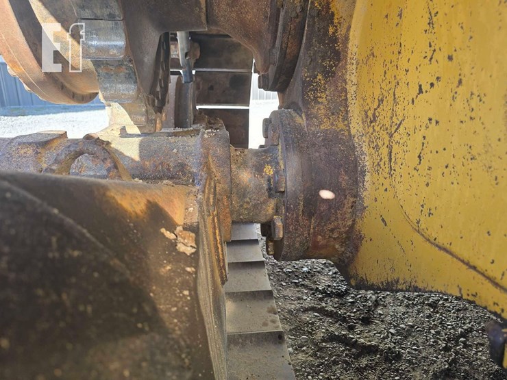 2006-caterpillar-d6r-xl-iii-image-28