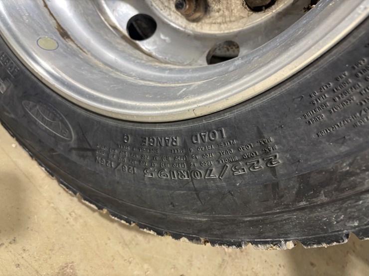 #2331-•-2022-chevrolet-5500-hd-flatbed-truck-image-79