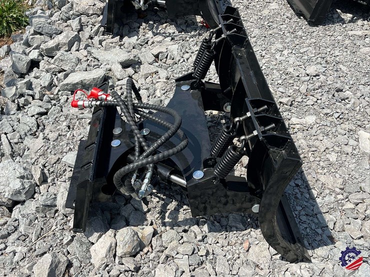 unused-2026-ce-40"-snow-blade-attachment-image-6