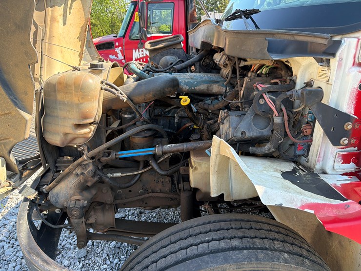 2005-international-durastar-4400-image-32