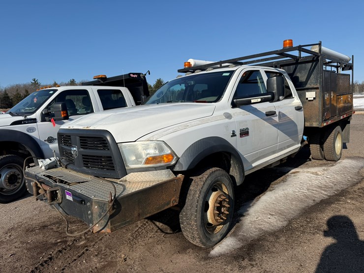 #2034-•-2012-ram-5500-heavy-duty-service-truck-image-1