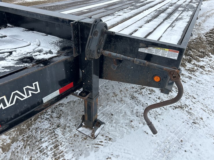 2020-massey-ferguson-8-image-13