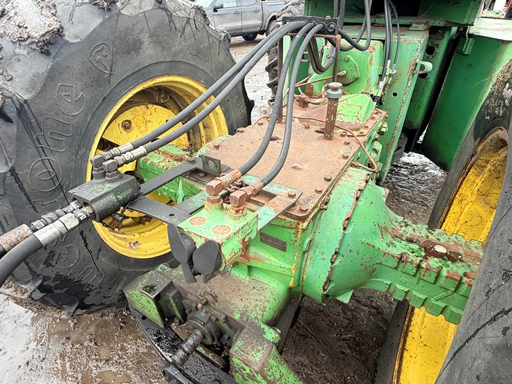 1973-john-deere-7520-image-25