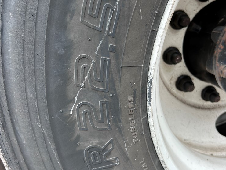 #1690-•-2013-international-7500-6x4-hydro-excavation-truck-image-67