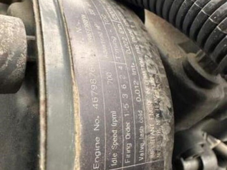 2008-peterbilt-335-image-14