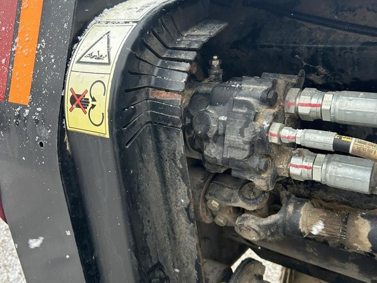 2013-mac-don-a30-d-image-45