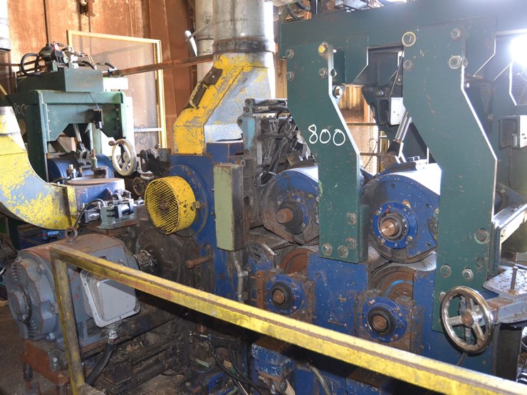 newman-16-knife-motorized-planer-w/-150hp-motor-on-top-head-w/-75hp-motor-on-bottom-head-w/-20hp-motor-of-drive-rolls-image-1